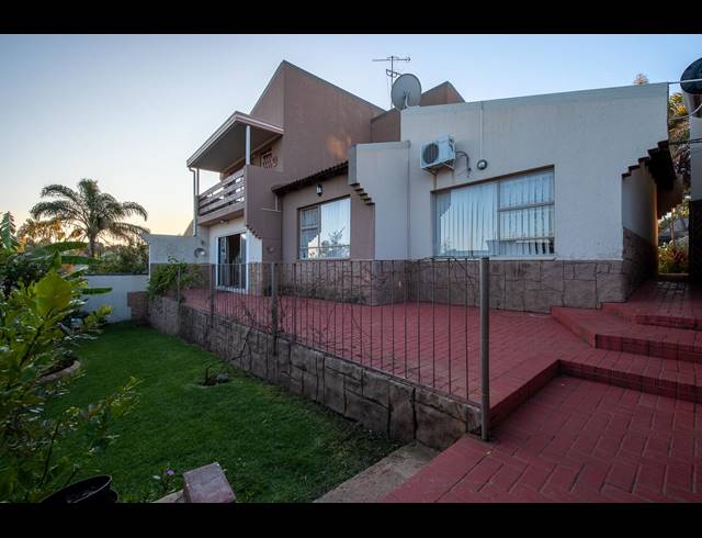 3 BEDROOM DUPLEX FOR SALE IN SUIDEROORD